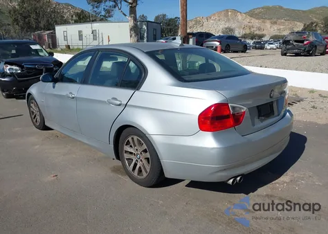 2006 BMW 325I z USA, uszkodzony, nr VIN WBAVB13596KX40735